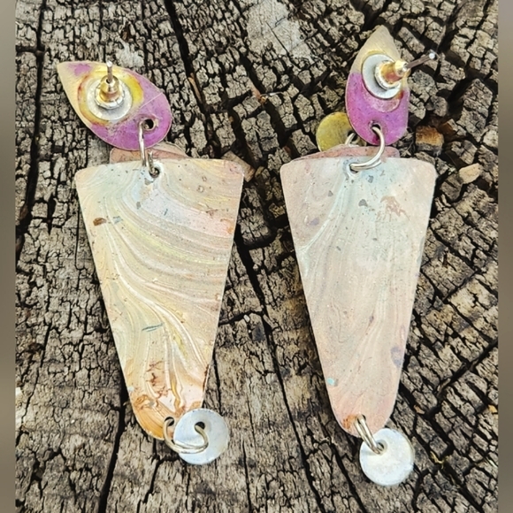 Lightweight Boho Dangle Earrings - Picture 3 of 3